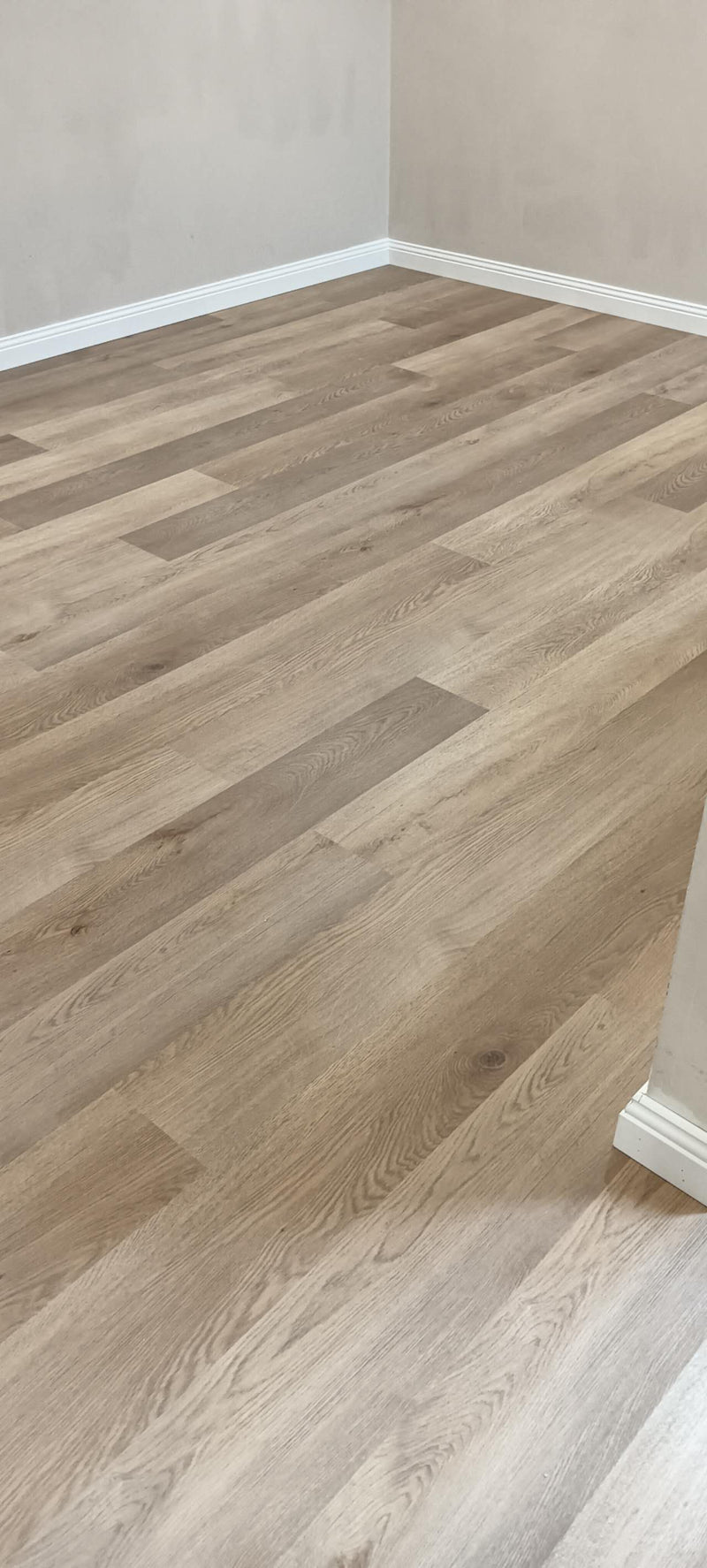 North Oak- 6.5mm Acoustic Hybrid Flooring