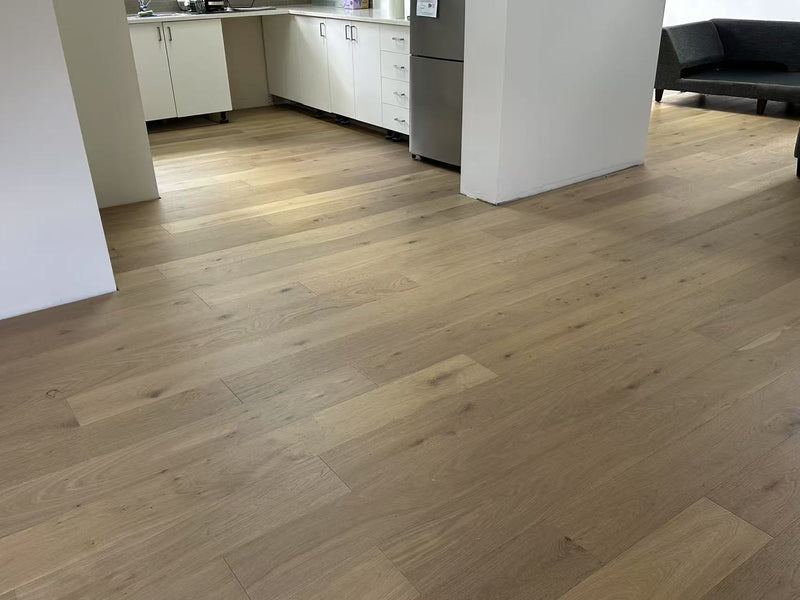 Light Wash - 14/2mm Engineered Oak Timber Flooring