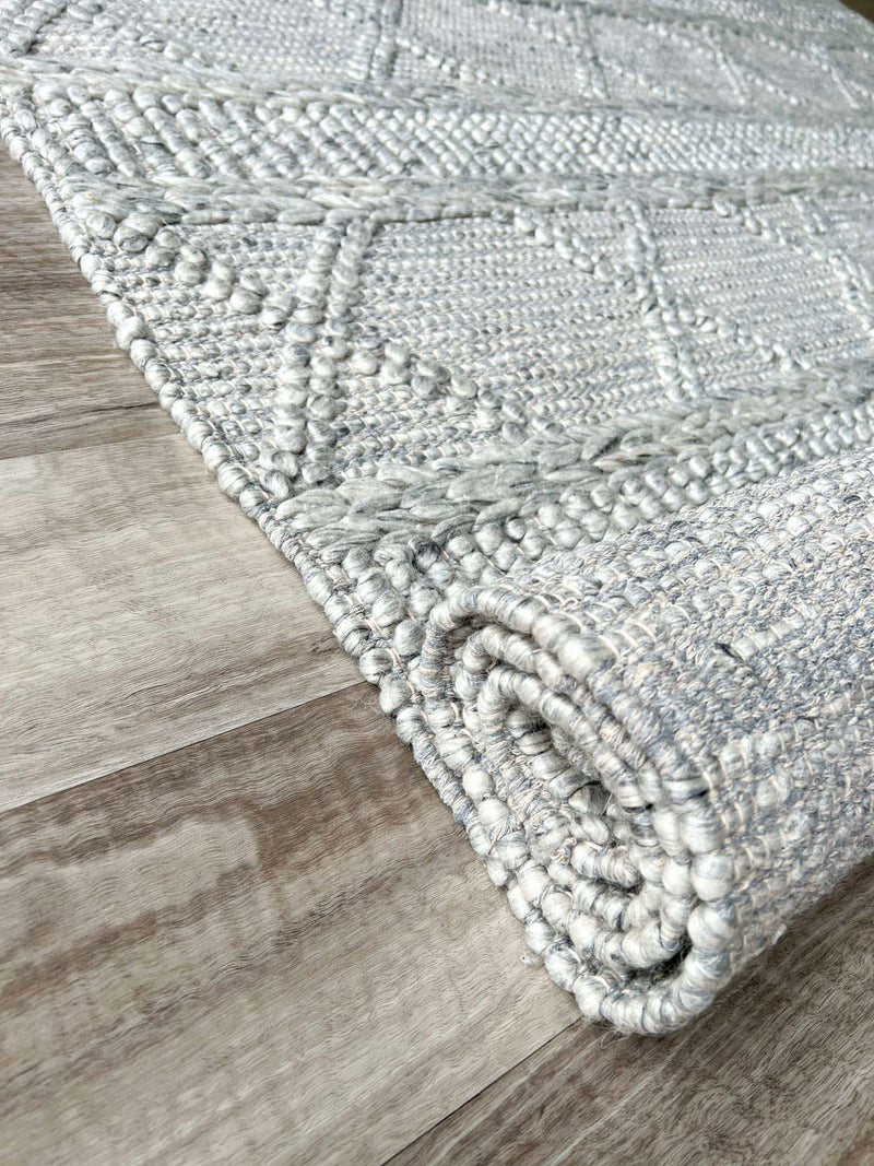 Artisan Blended 80% Wool 20% Polyester Rug